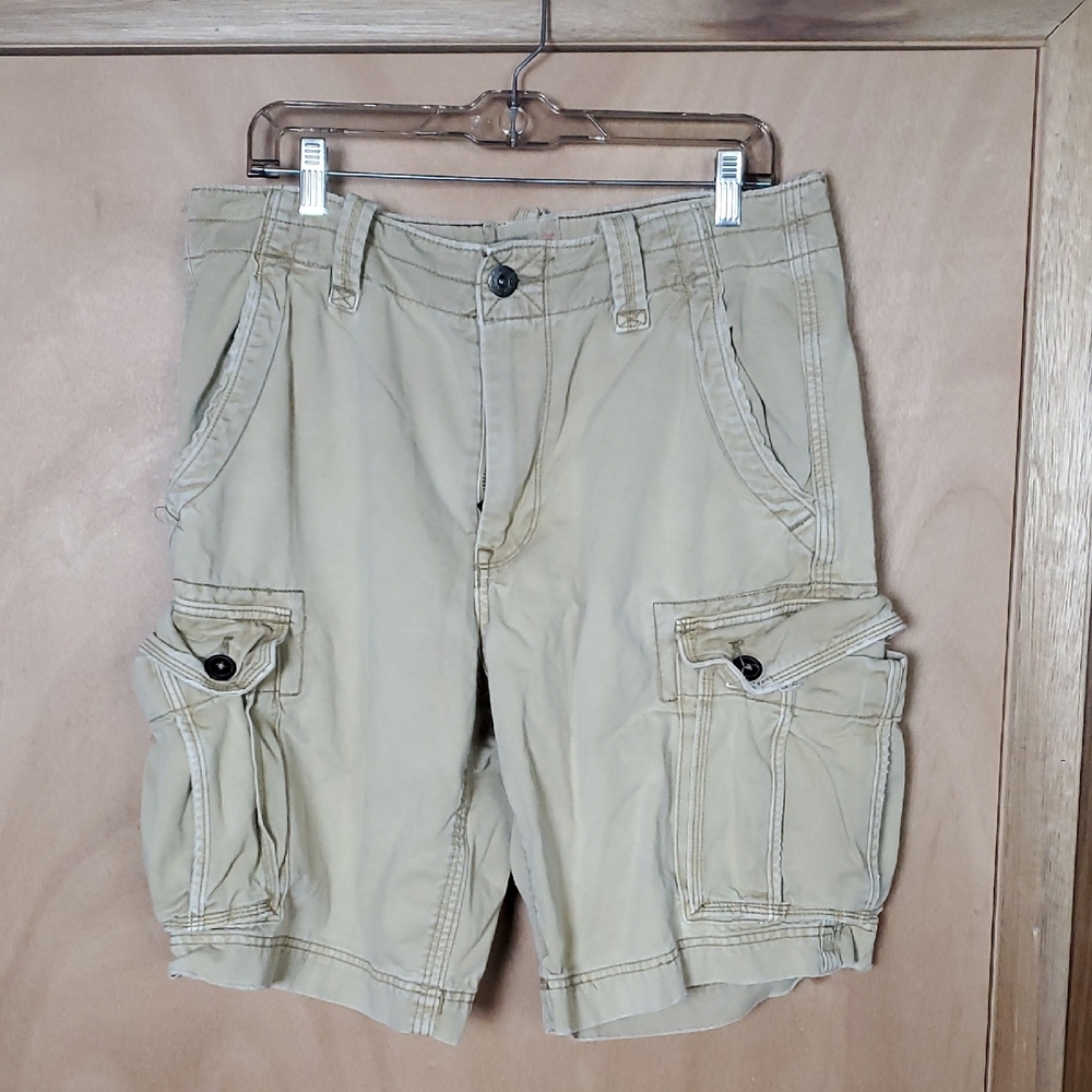 American Eagle Outfitters Khaki Cargo Shorts